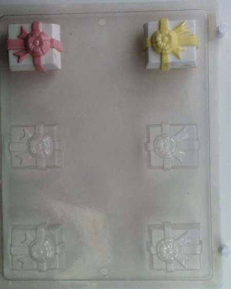 Chocolate// Candy Mold, Mini - Any Occassion, Medium Present with Bow