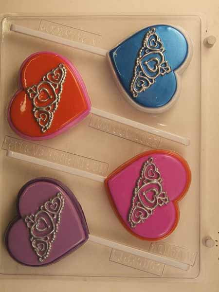 Molde para chocolate/caramelo, piruleta - Amor, corona con corazones sobre fondo de corazones