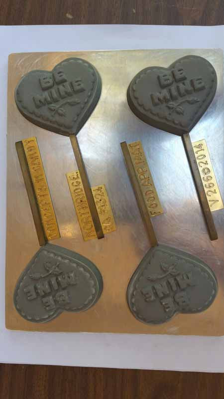 Molde para caramelos de chocolate, piruleta - Amor, corazón mediano con la frase "SÉ MÍO"