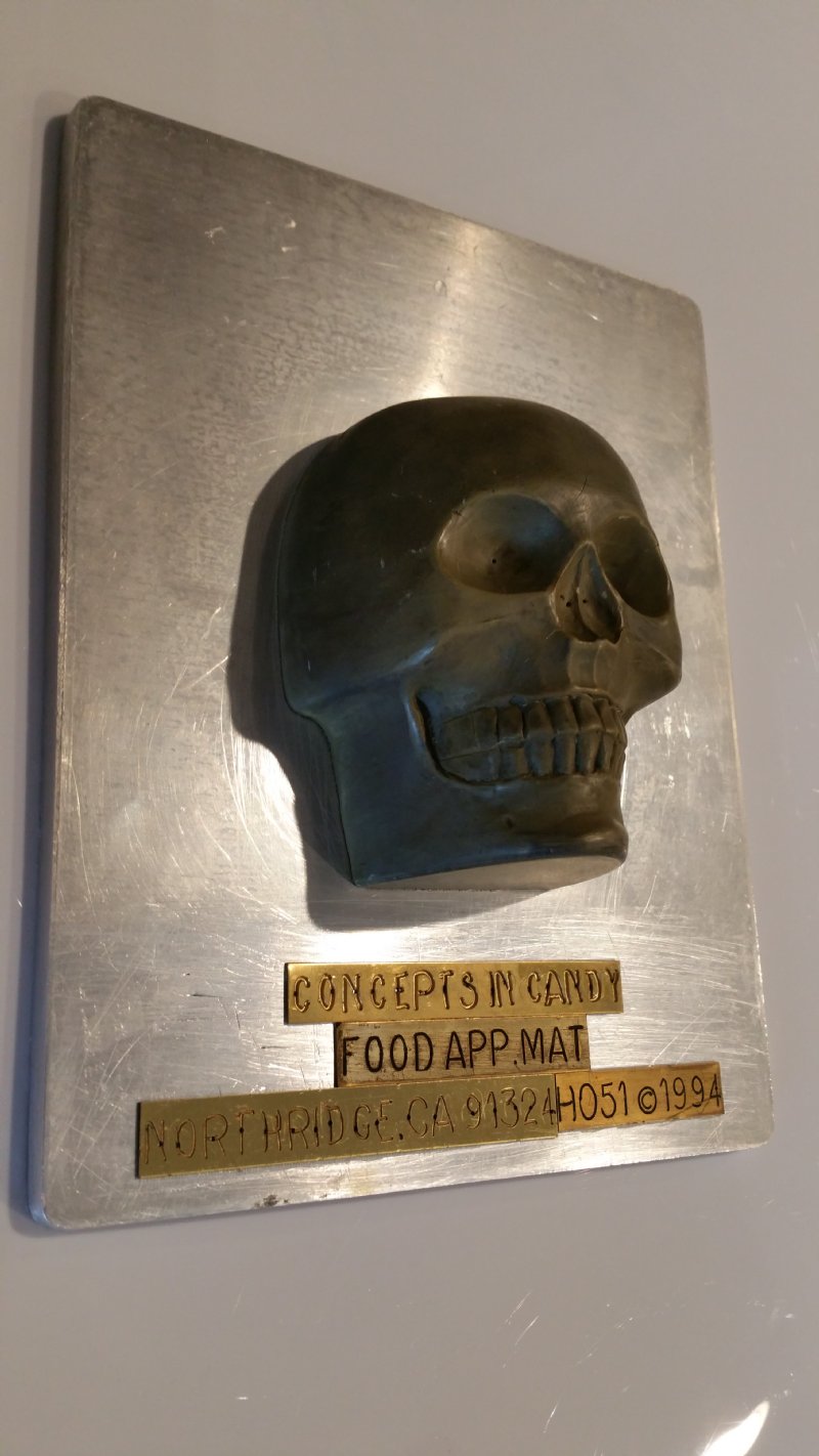Molde para chocolate y dulces, 3D - Halloween, Calavera 3D (Delantero, para usar con H052)