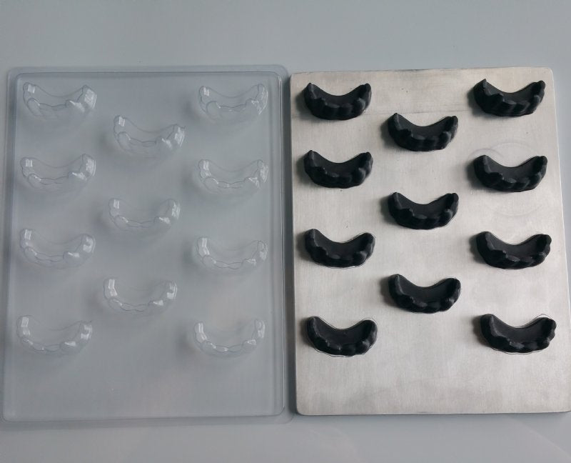 Chocolate// Candy Mold, Mini, Holiday, Halloween Vampire Teeth