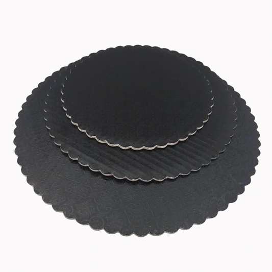 Círculos de pastel festoneados (blanco y negro)