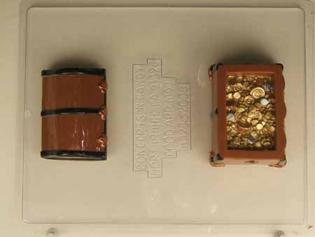Molde para chocolate y caramelos 3D - Halloween, cofre pirata 3D con tapa y tesoro en su interior