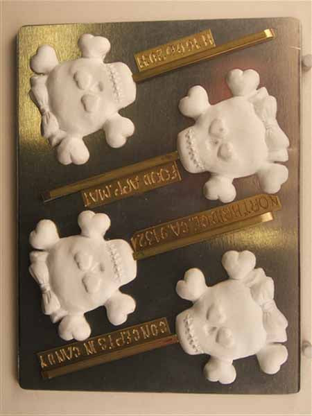 Chocolate// Candy Mold, Lollipop - Halloween, Skull &amp;Bones, Heart-Shaped Eyes