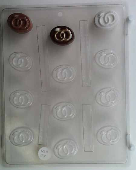 Chocolate// Candy Mold, Lollipop - Wedding, Wedding Rings Intertwined on Oval Background