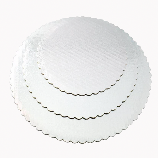 Círculos de pastel festoneados (blanco y negro)